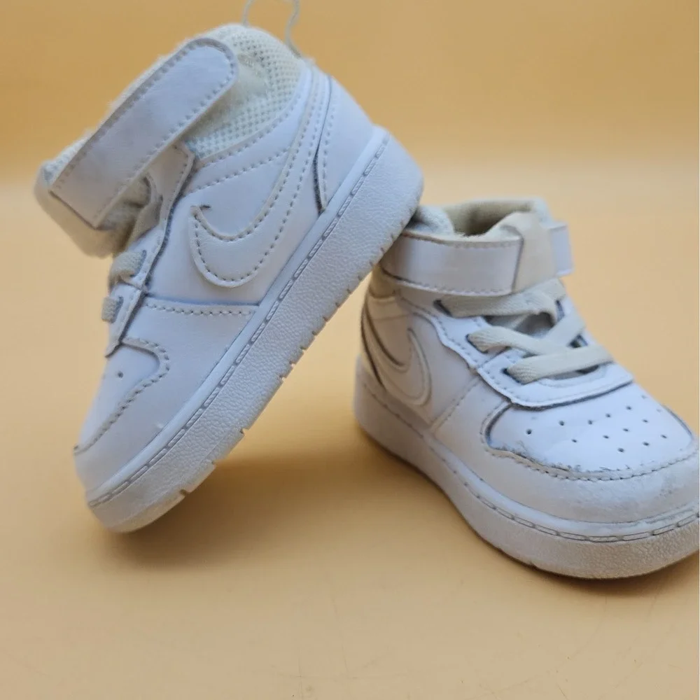 Toddler Size 4 Nike Court Borough MID 2 Leather CD7784-100 White Authentic